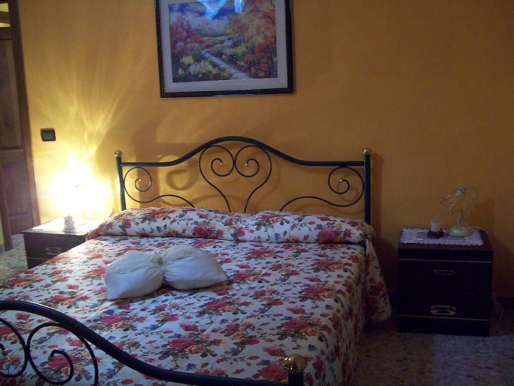 B&B Il Tulipano Sul Lago Colle di Tora Zimmer foto